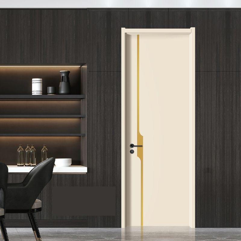 Puertas de entrada principales modernas, impermeables y personalizadas, con acabado de chapa de MDF y puerta principal pivotante de madera insonorizada para proyecto de villa hotelera.