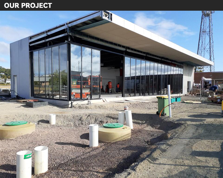 Proyecto residencial con puertas de impacto