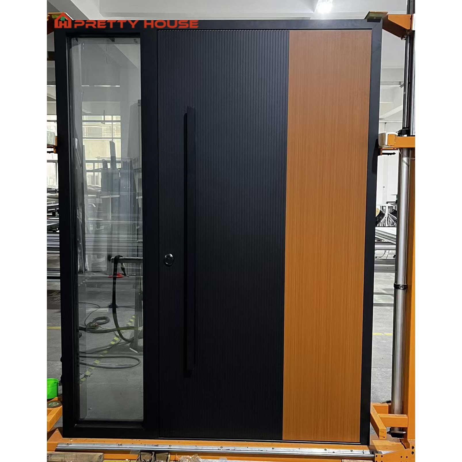 Puerta pivotante exterior personalizada Prettyhouse, puerta de entrada de aluminio de lujo con seguridad, puerta de entrada principal moderna con seguridad antirrobo.