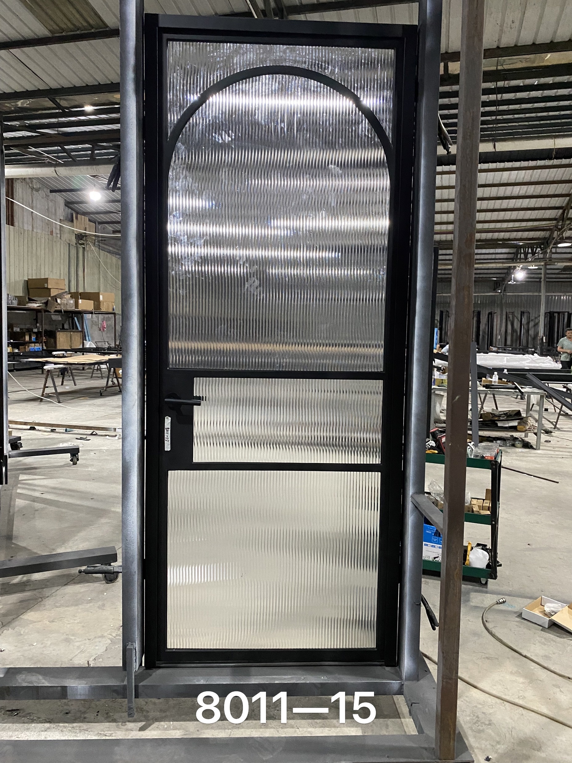 Puertas de entrada francesas batientes de hierro forjado de perfil delgado | Puerta doble de seguridad exterior de acero moderno con acabado negro mate