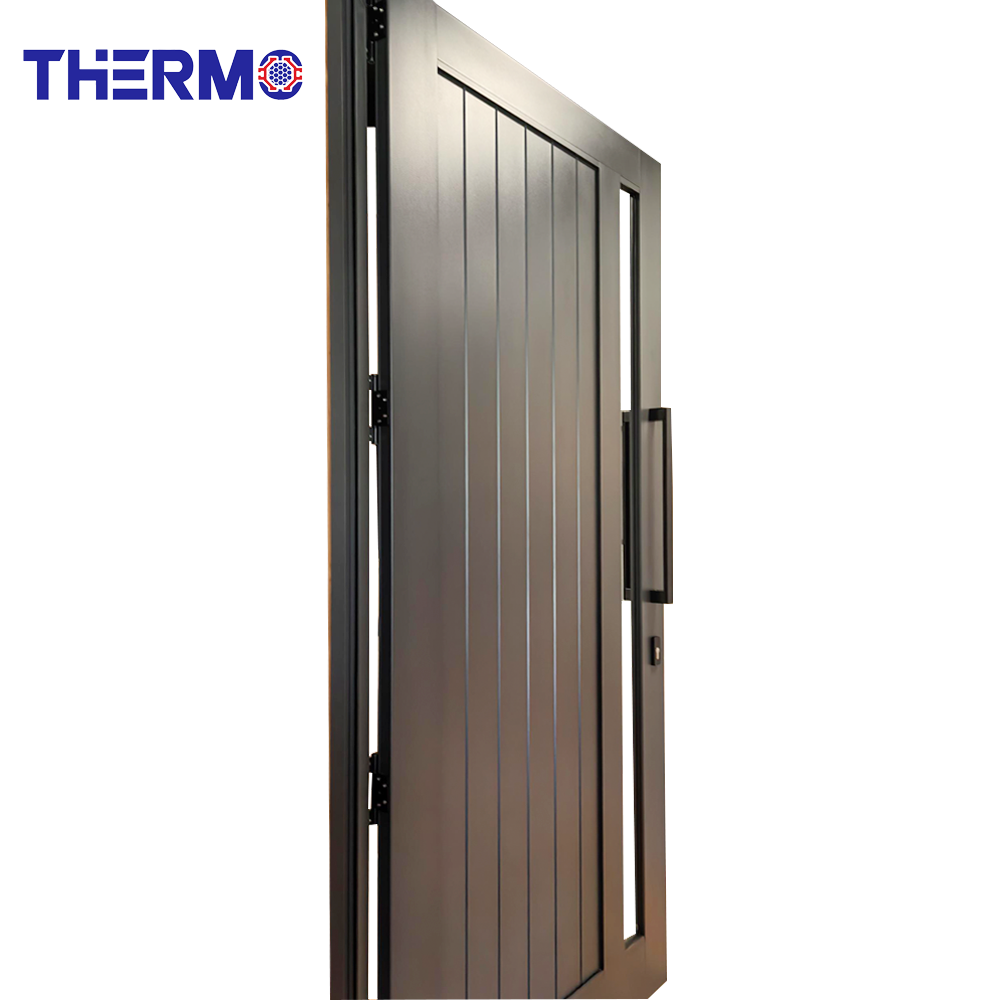 Puerta de entrada de aluminio Therm Modern con inserto vertical de vidrio exterior y acabado imitación madera.