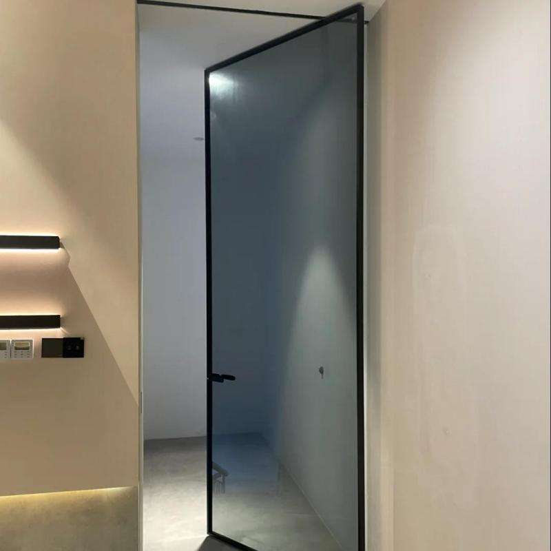 Puertas pivotantes de aluminio y vidrio, fabricadas a medida en fábrica, en varios tamaños, a precios asequibles. Puertas giratorias de vidrio y aluminio. Puertas manuales de vidrio resistentes a la humedad.