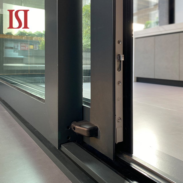 Villas de primera marca con diseño francés personalizado, puerta corredera de aluminio, cerradura electrónica de huella dactilar para interiores y exteriores.