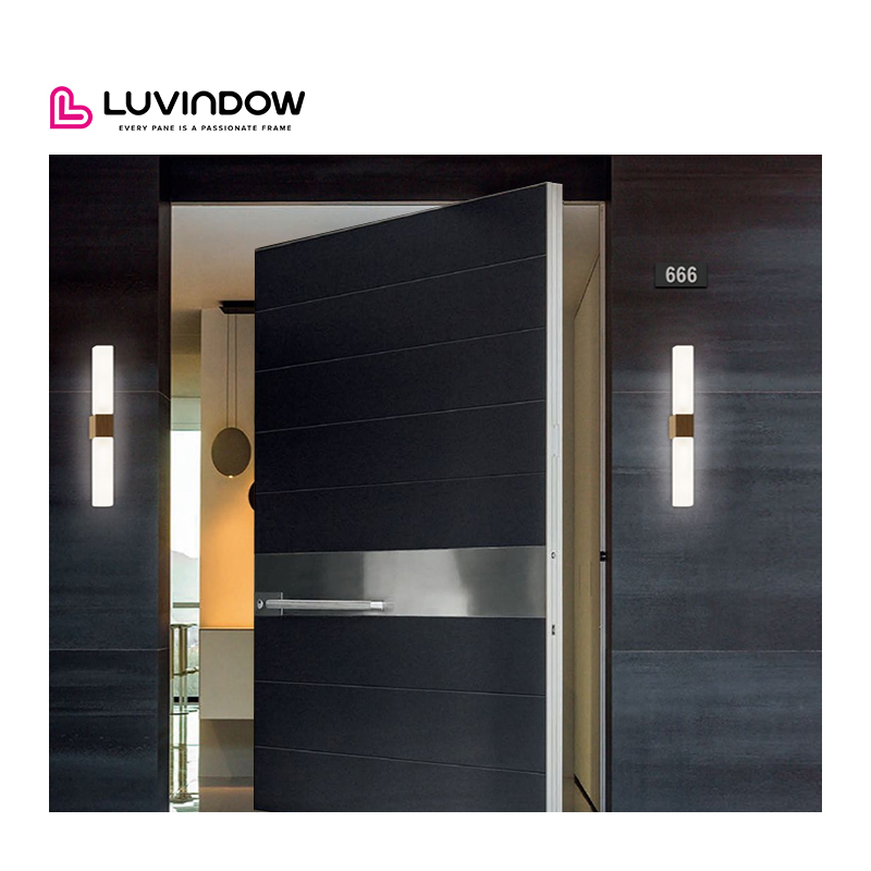 Puerta de entrada frontal pivotante moderna de aluminio de gran tamaño para exteriores, con diseño impermeable y resorte, apta para uso exterior.