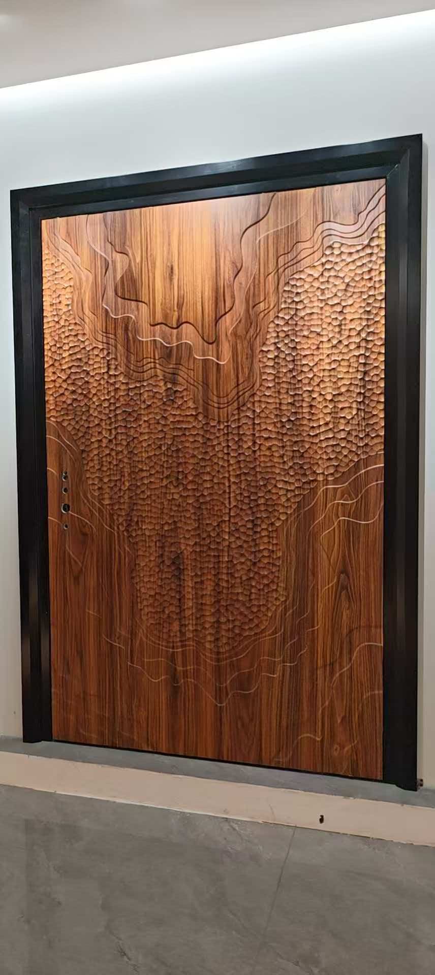 Puerta de entrada moderna de aluminio con gran panel de vidrio, ideal para villas junto al mar. ¡Gran oferta!